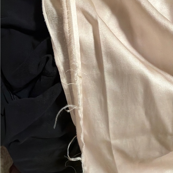 Dior Soft Pink Robe - Picture 8 of 8